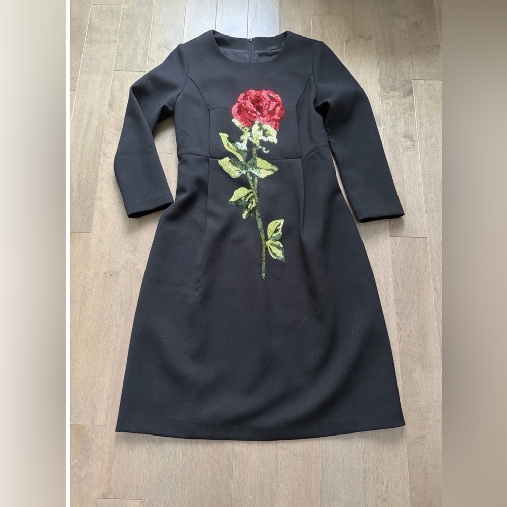 Pino Pizo Dress with Red Floral Design size 6, fully lined